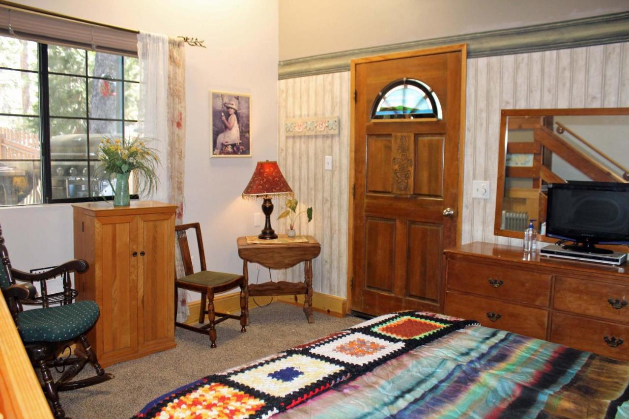 The Old Bear Bnb Pine Mountain Club Exterior photo