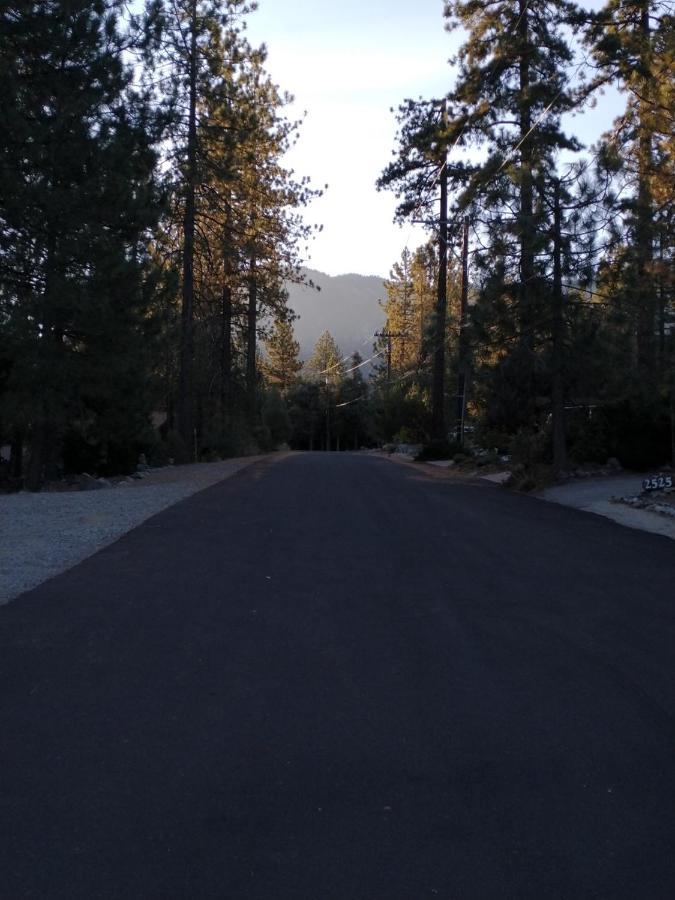 The Old Bear Bnb Pine Mountain Club Exterior photo