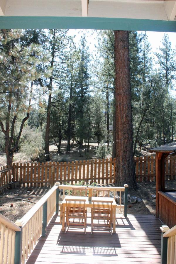 The Old Bear Bnb Pine Mountain Club Exterior photo