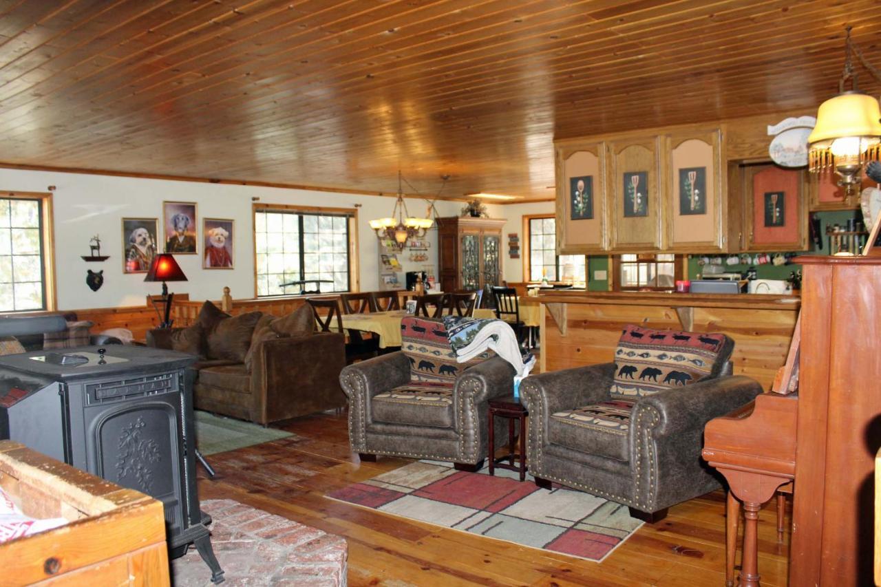 The Old Bear Bnb Pine Mountain Club Exterior photo