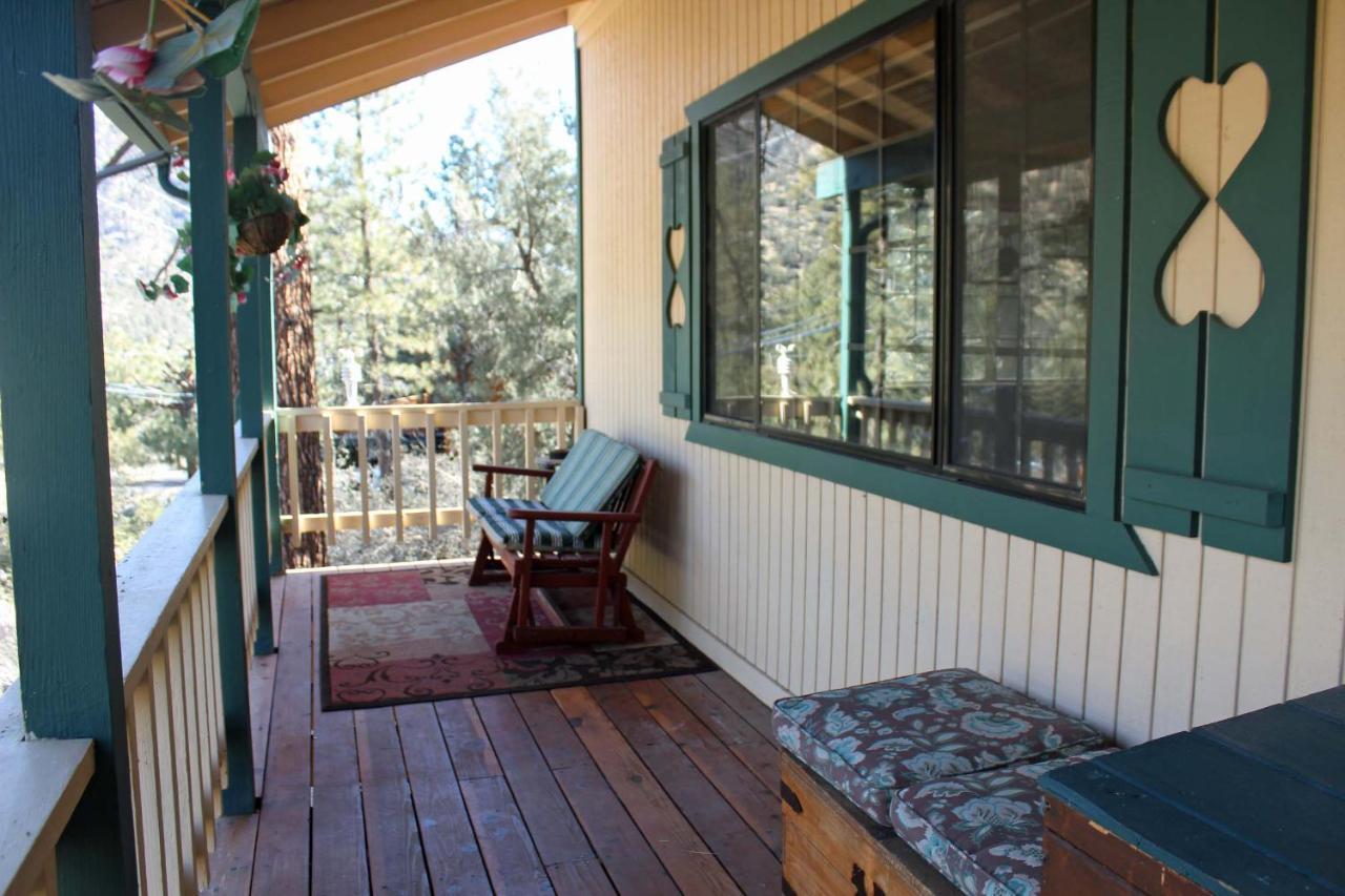 The Old Bear Bnb Pine Mountain Club Exterior photo